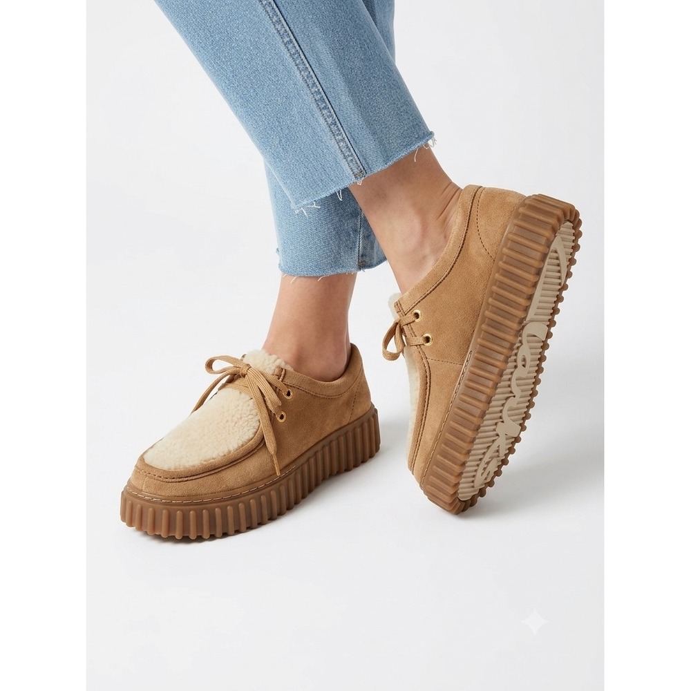 Clarks Signature Torhill Bee Tan Suede Faux Shearling Platform Shoes SZ 6